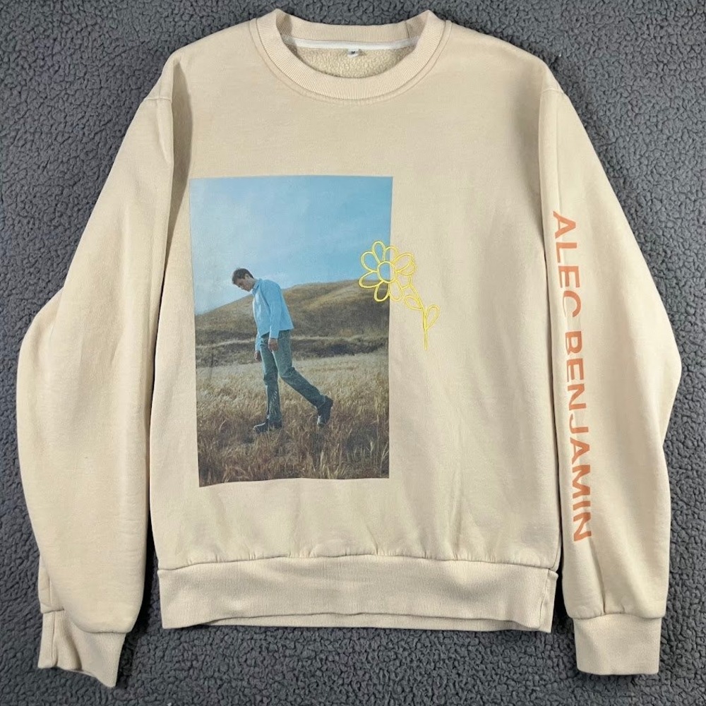 Alec Benjamin Tan Graphic Crewneck Sweatshirt Photo Print Sleeve Spellout Size M